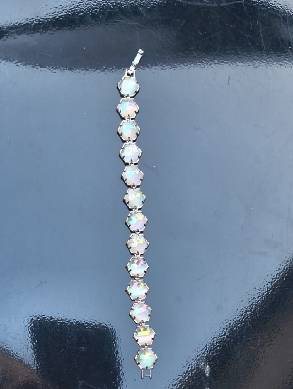 Aurora Opal Hexagon Link Bracelet -kendra Scott  Iridescent White - Picture 3 of 6